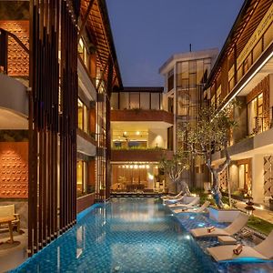 Mokko Suites Batubelig